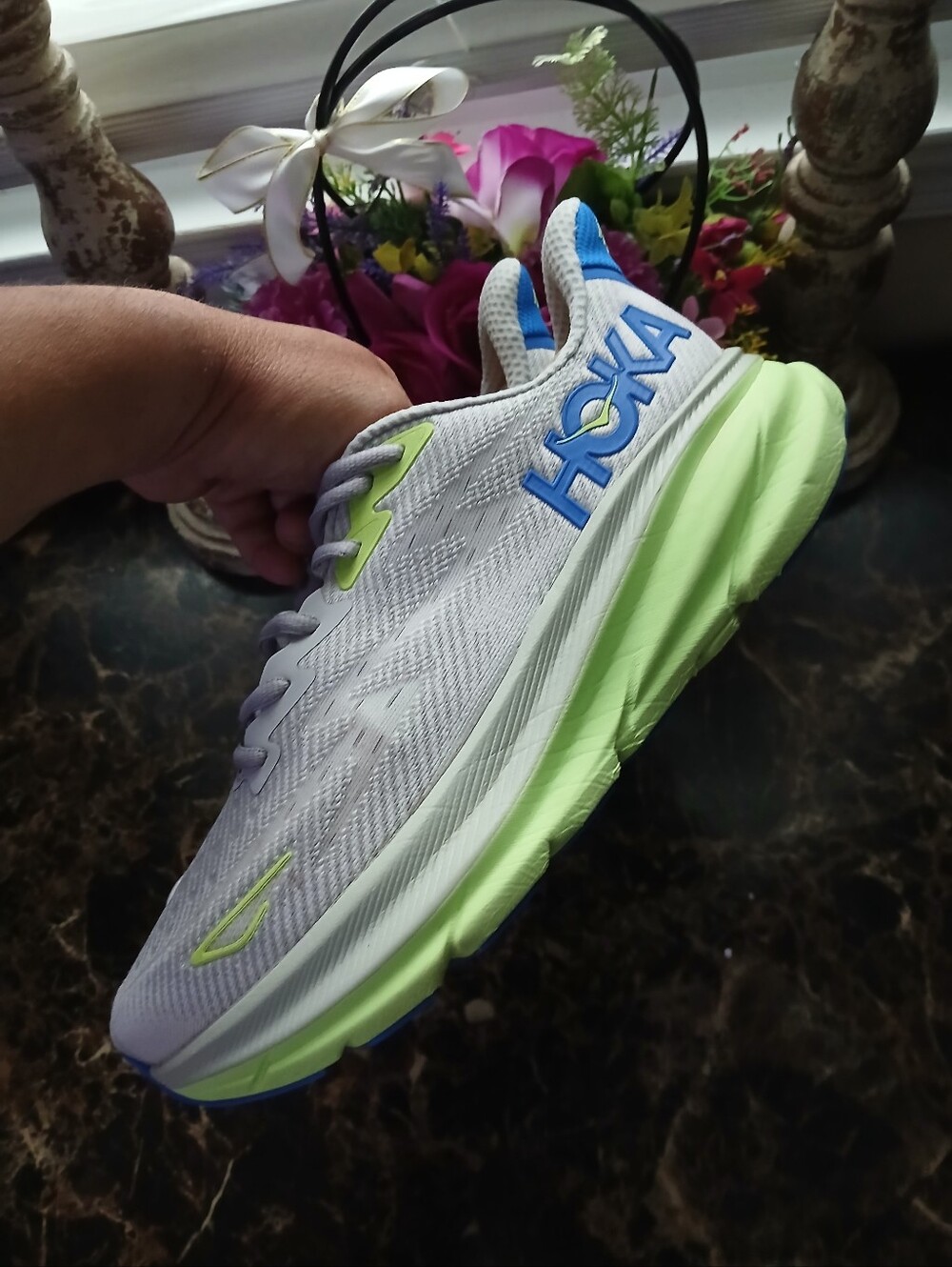 Hoka One Clifton 9 Comfort/Athletic Medical Field Shoes Size 9 Men/10.5 Women - Picture 12 of 13